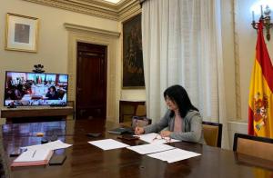 Inmaculada López Calahorro en una reunión de coordinación con la Delegación.