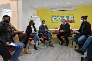Toni Valero, con otros representantes de IU, en la reunión con COAG.