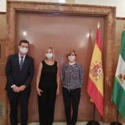 De izquierda a derecha, Luis Portero de la Torre, Ana Tárrago y Rosario de la Torre.